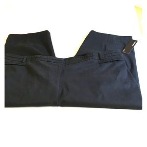 New with tag women’s Capri pants